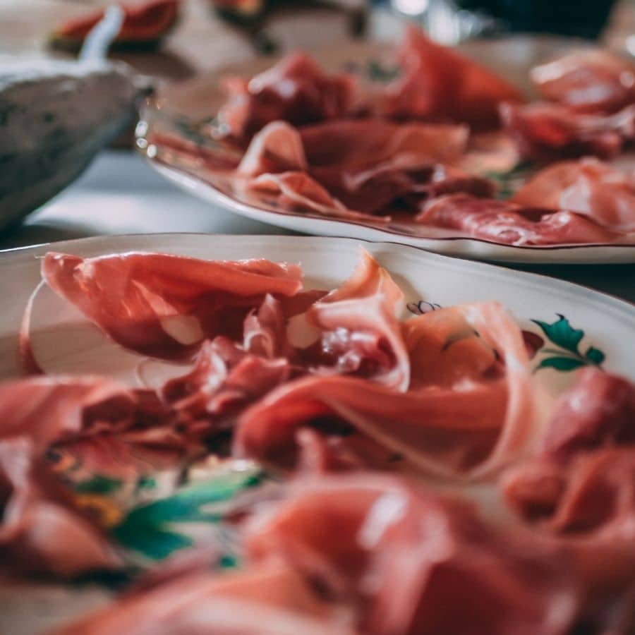 Los perros pueden comer jamón